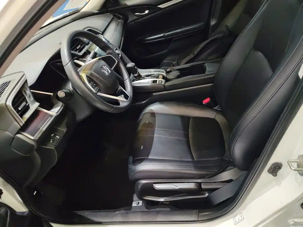 Honda Civic 2019 — фото 15
