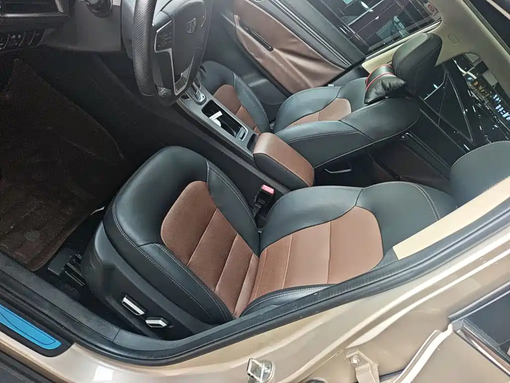 Geely Emgrand GS 2017 — фото 11