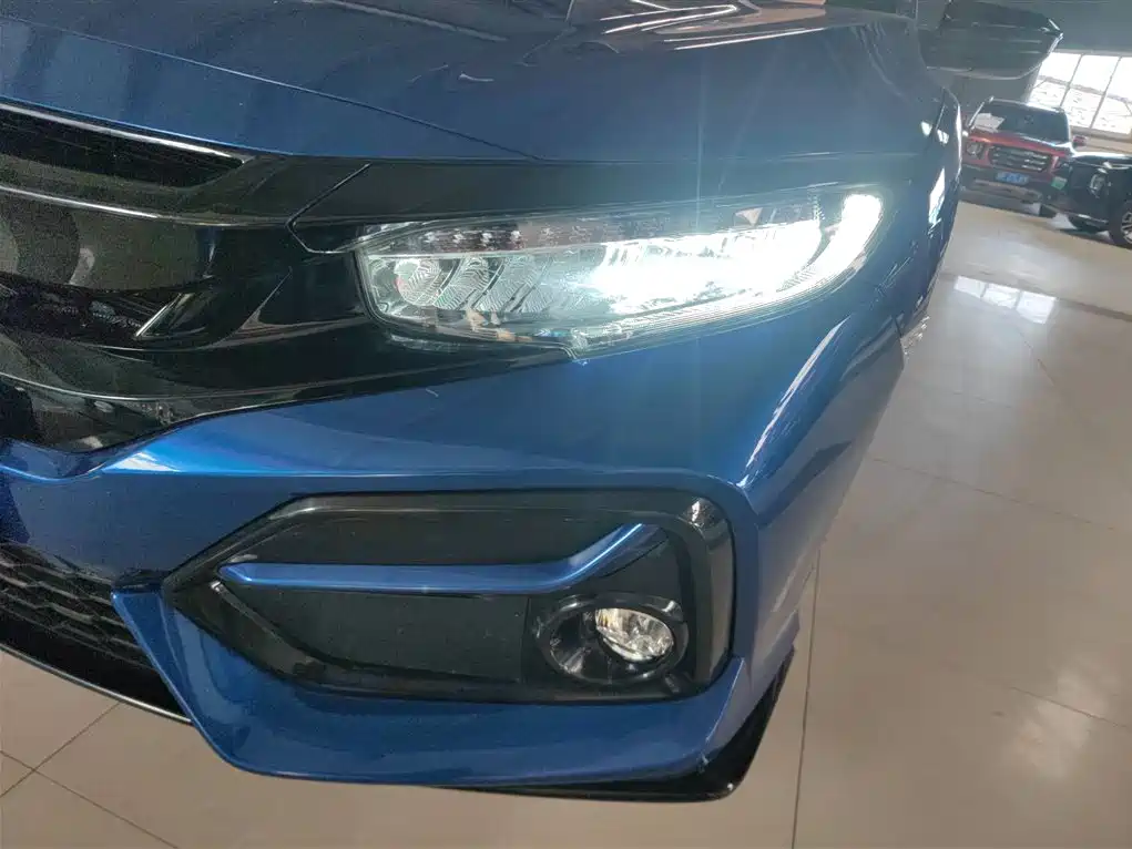 Honda Civic 2021 — фото 15