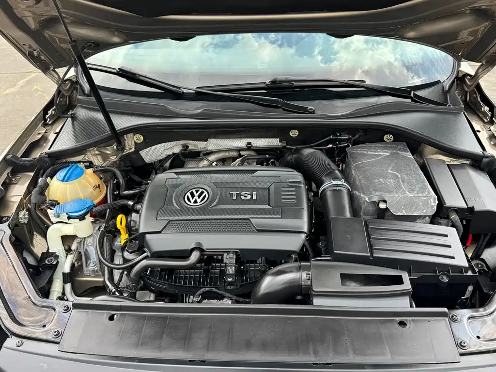 Volkswagen Passat 2017 — фото 15