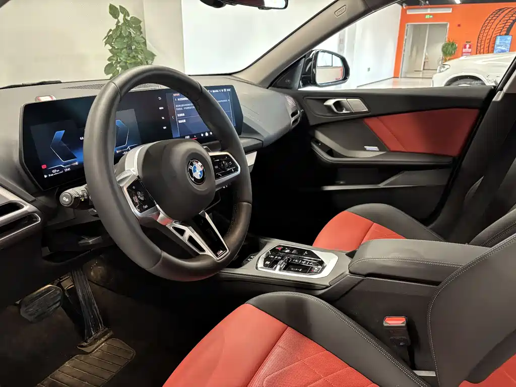 BMW 2 Series 2025 — фото 10
