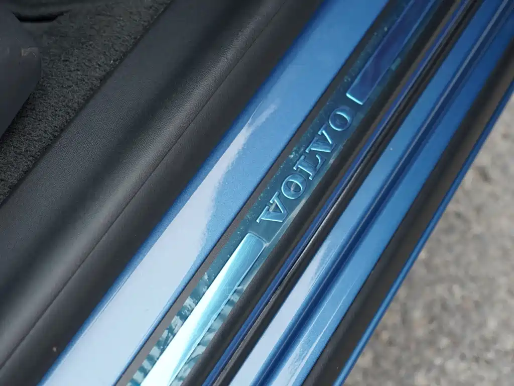 Volvo V60 2016 — фото 7