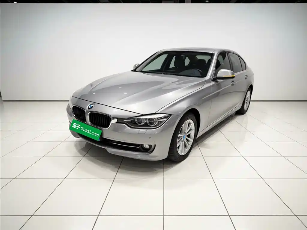 BMW 3 Series 2015 — фото 1