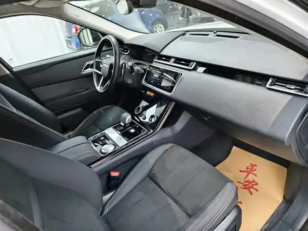 Land Rover Range Rover Velar 2021