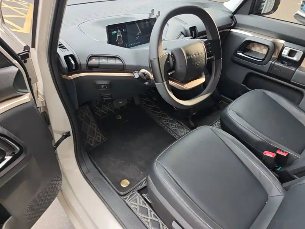 Baojun KiWi EV 2022 — фото 16