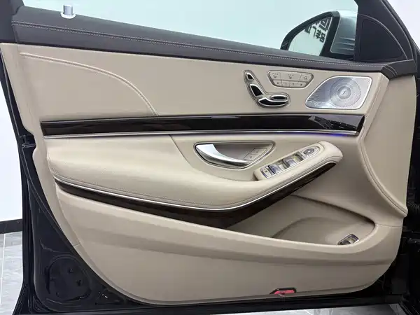 Mercedes-Benz Maybach S-Class 2015