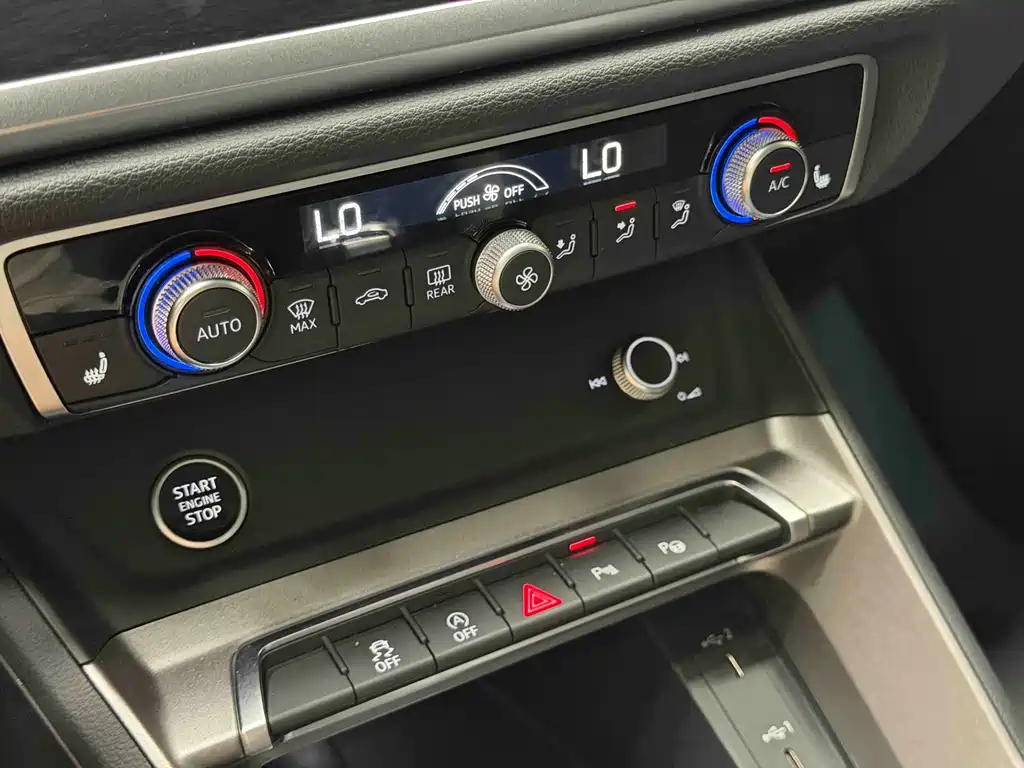 Audi Q3 2023 — фото 15