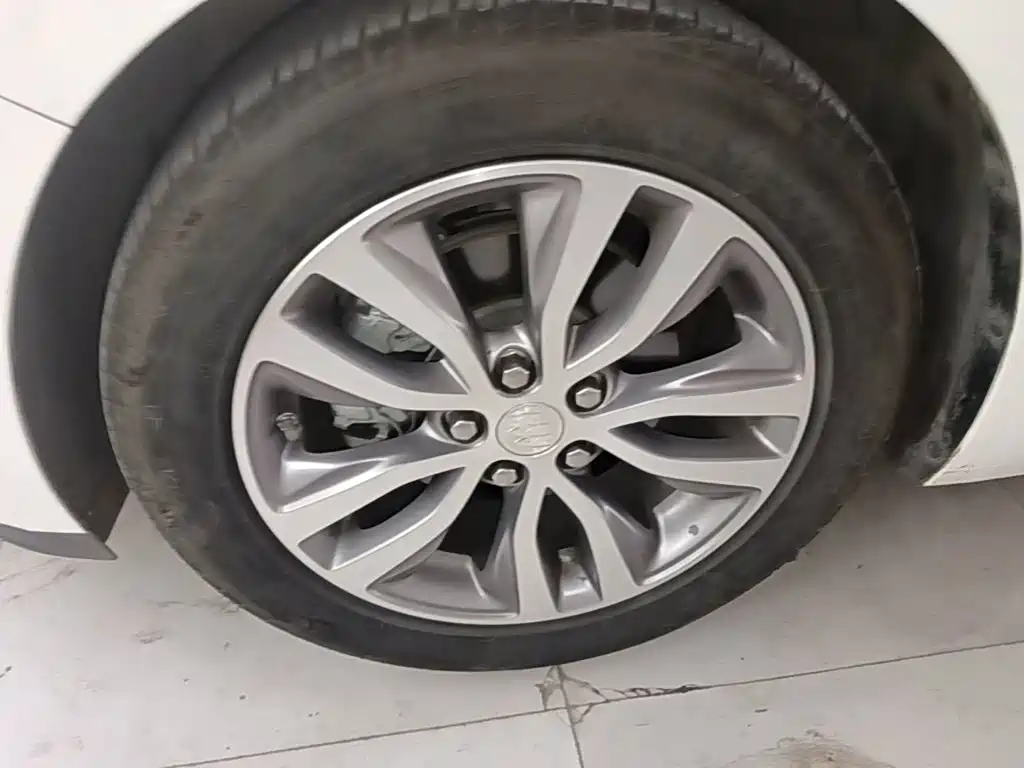 Buick Excelle 2020 — фото 23