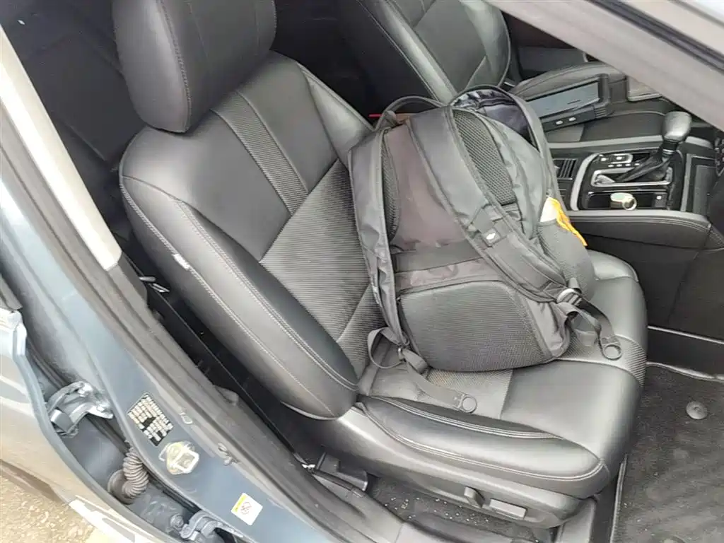 GAC Motor Trumpchi GS8 2017 — фото 25