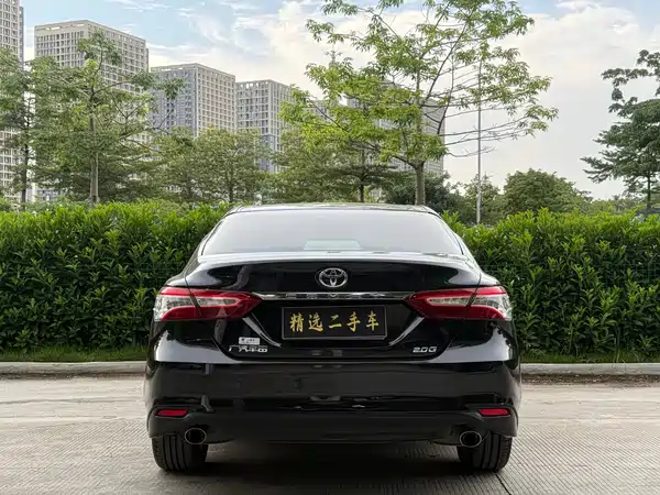 Toyota Camry 2021