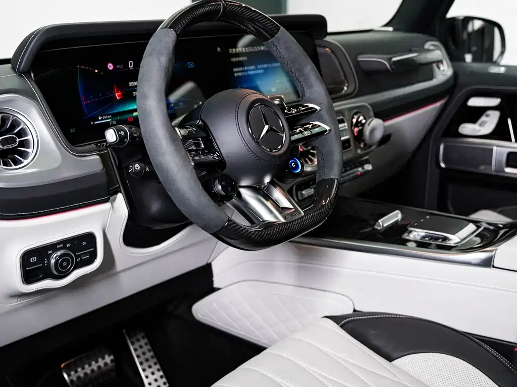 Mercedes-Benz G-Class AMG 2025 — фото 12