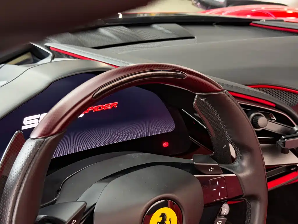 Ferrari SF90 2022 — фото 15