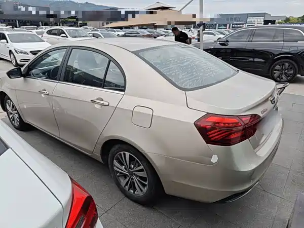 Geely Emgrand 2018