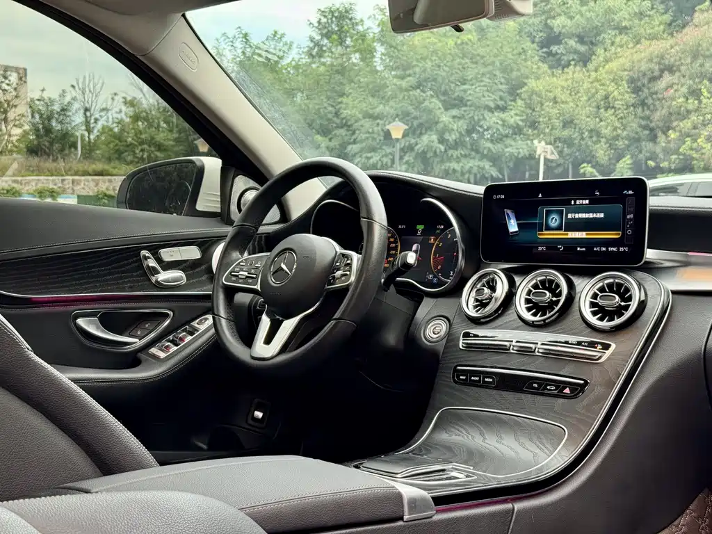 Mercedes-Benz C-Class 2019 — фото 6