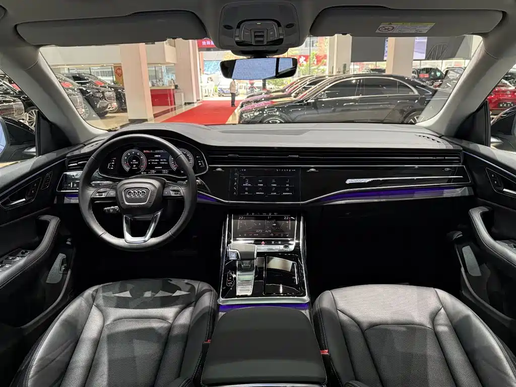 Audi Q8 2025 — фото 17