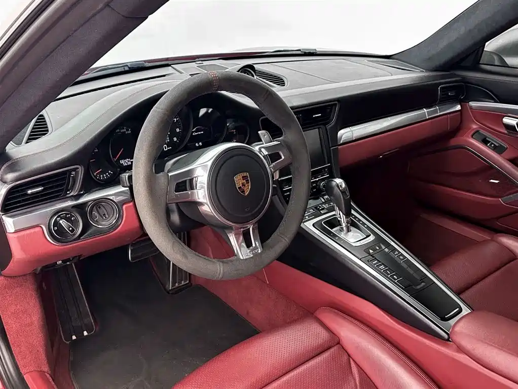 Porsche 911 2016 — фото 10