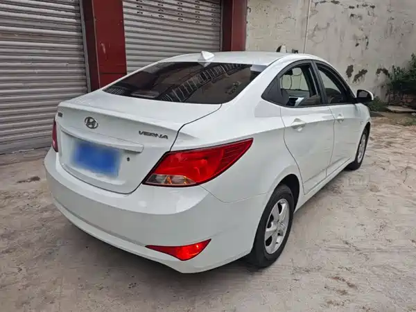 Hyundai Accent 2016