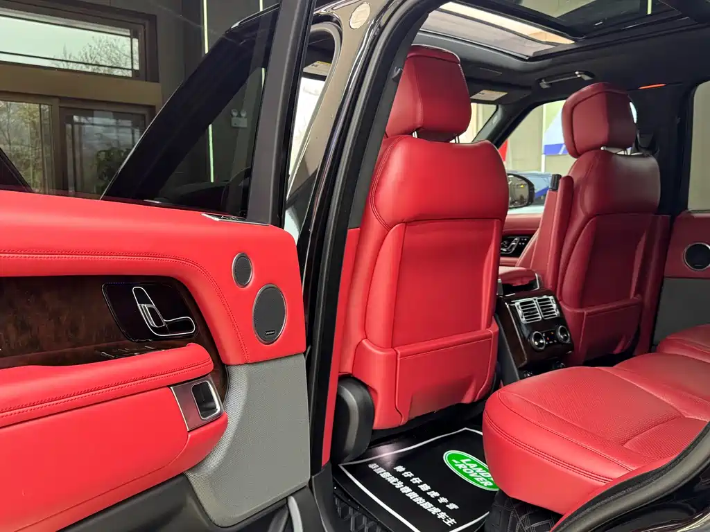 Land Rover Range Rover 2022 — фото 12