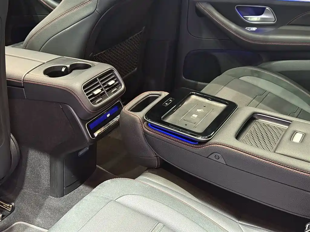 Mercedes-Benz GLE AMG 2024 — фото 17