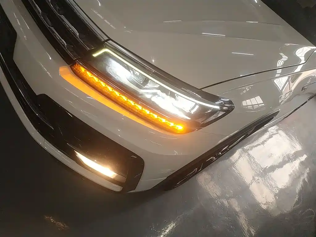 Volkswagen Tiguan L 2019 — фото 24