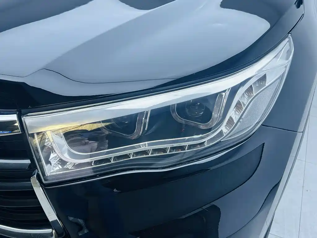 Toyota Highlander 2015 — фото 11