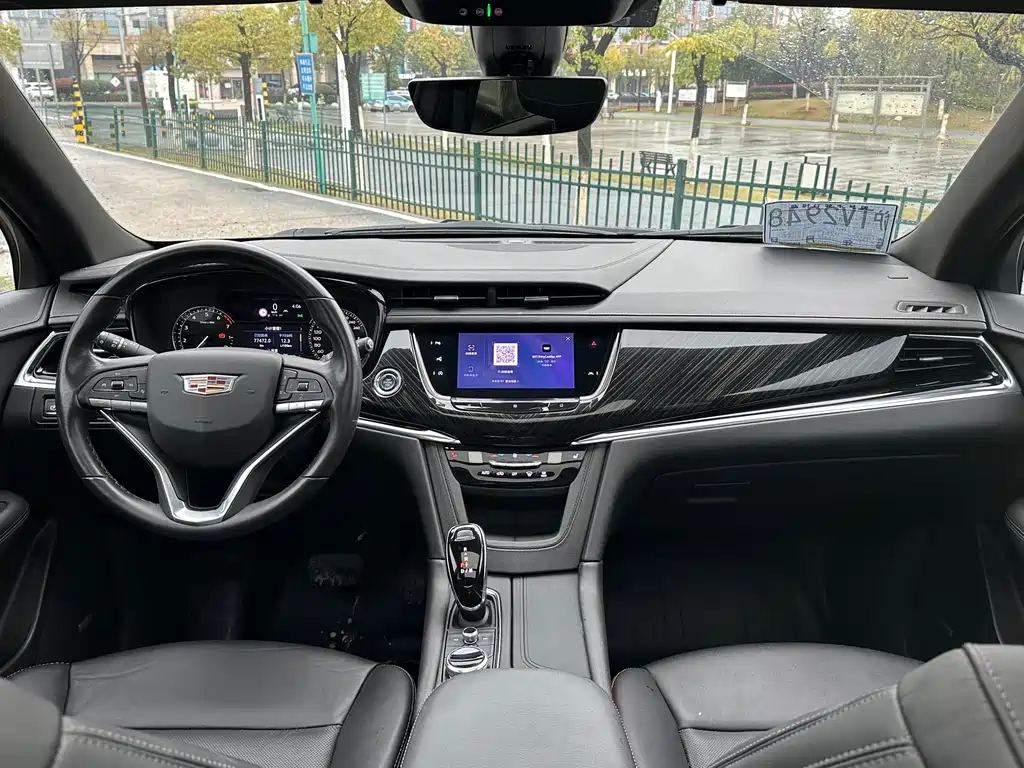 Cadillac XT6 2020 — фото 17