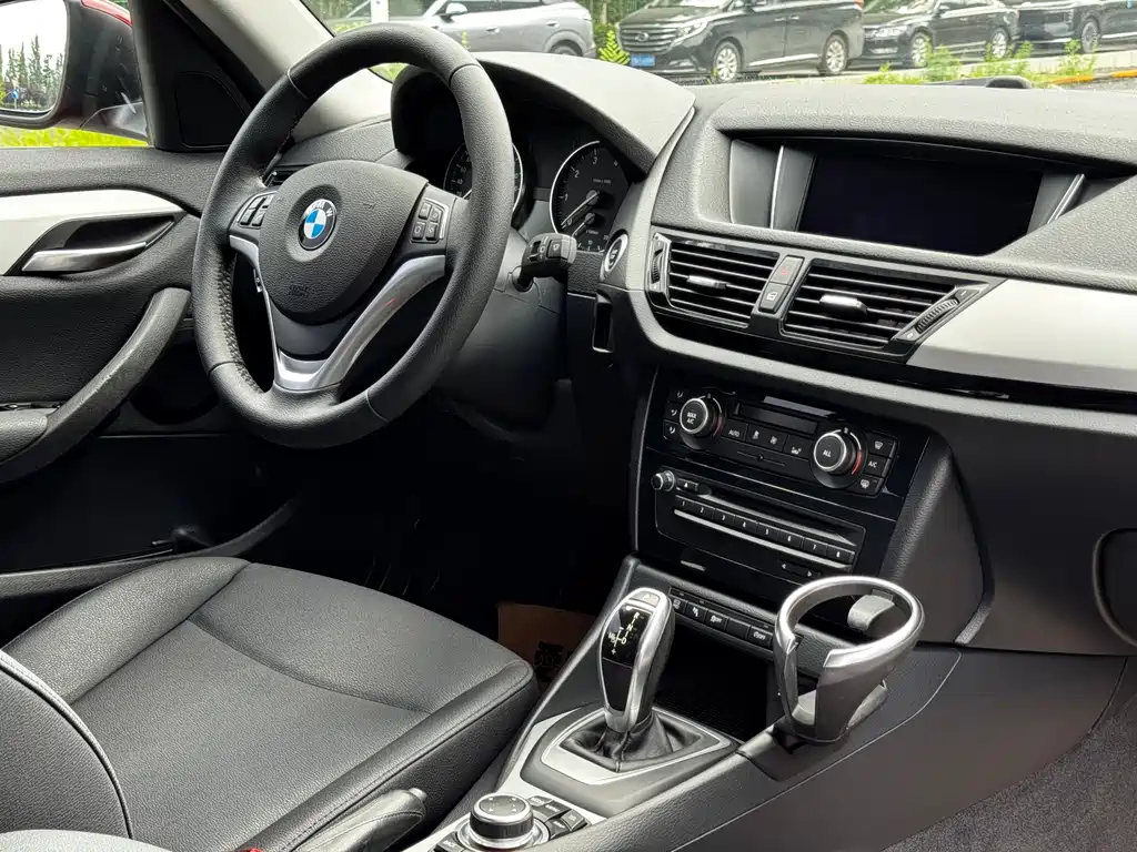 BMW X1 2015 — фото 22