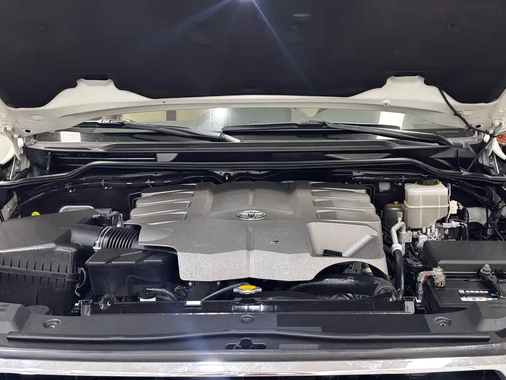 Toyota Land Cruiser 2017 — фото 4
