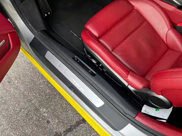 Porsche 911 2020