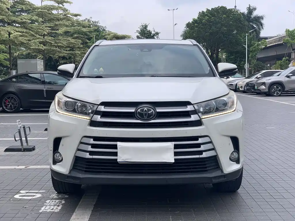Toyota Highlander 2019 — фото 2