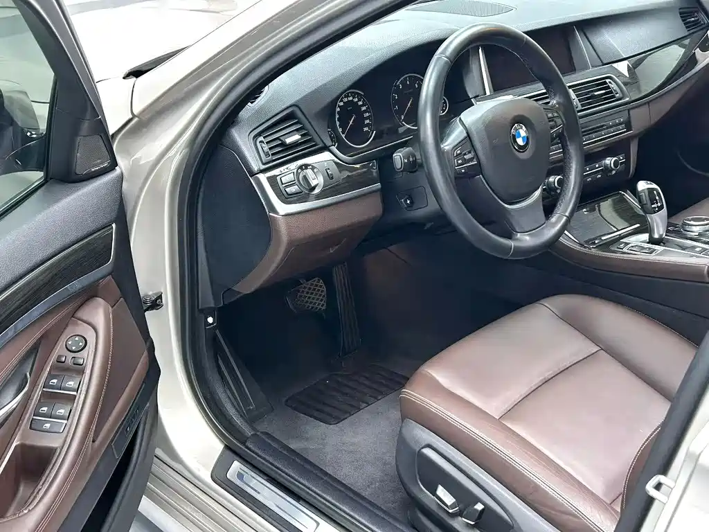 BMW 5 Series 2014 — фото 7