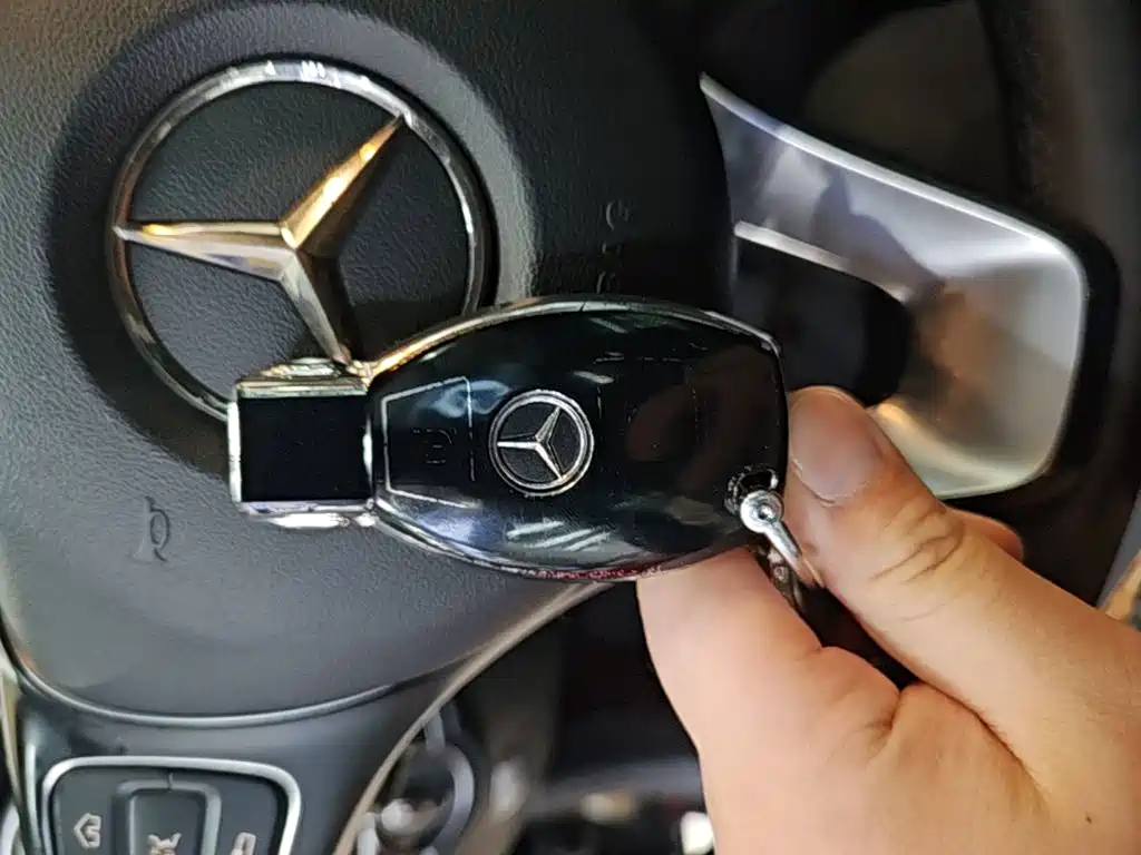 Mercedes-Benz GLC 2018 — фото 17