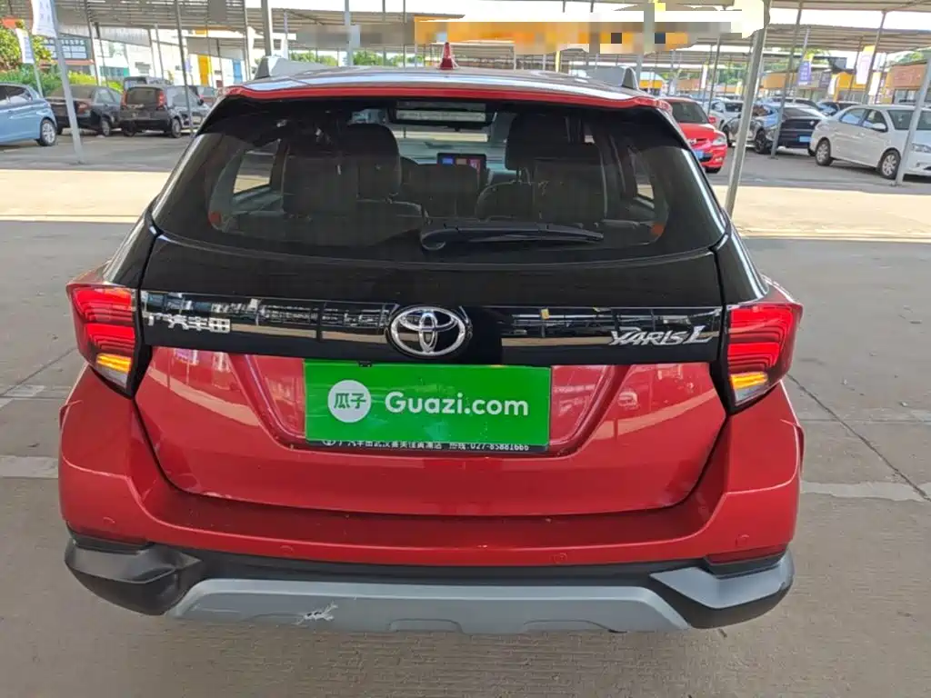 Toyota Yaris L 2022
