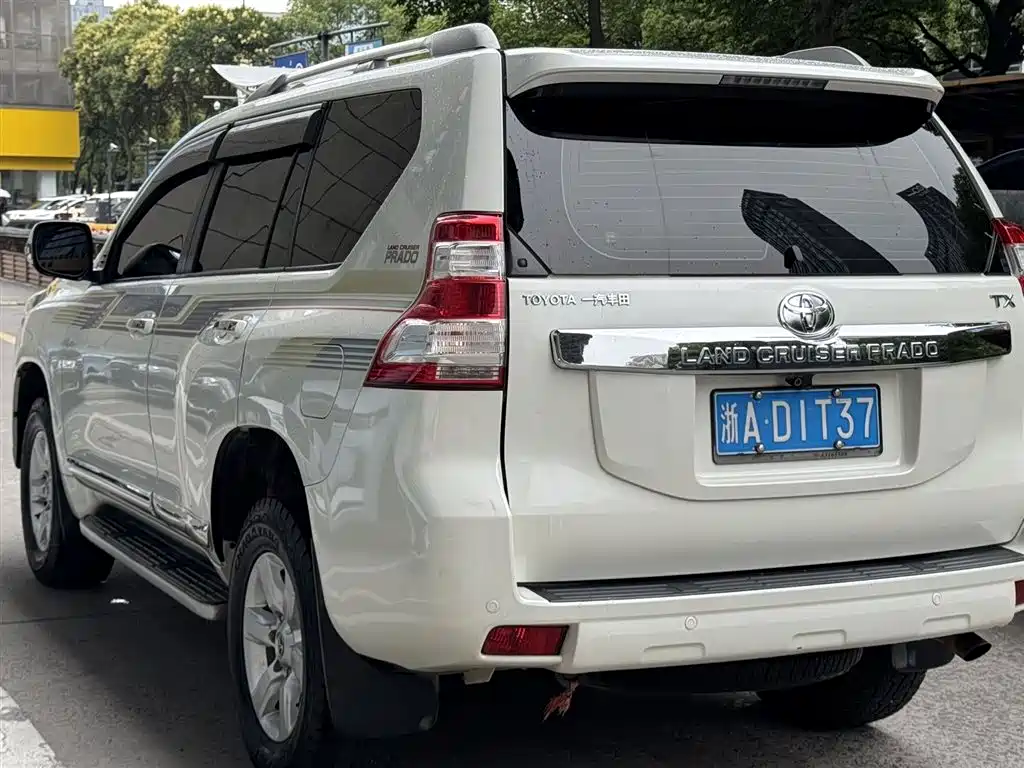 Toyota Prado 2017 — фото 12