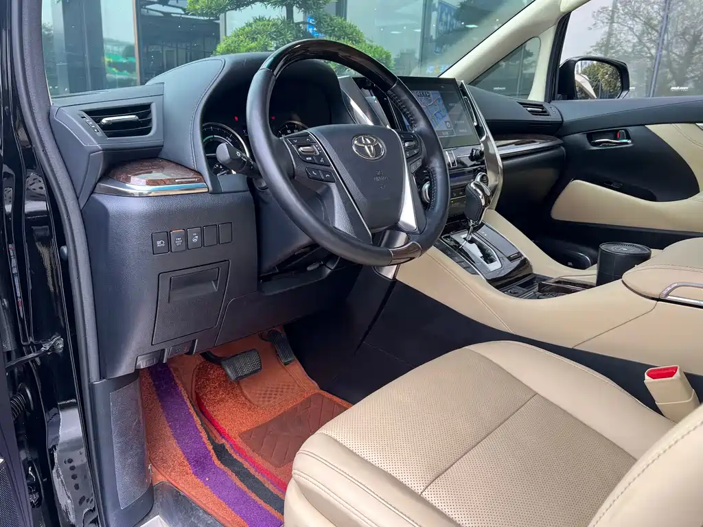 Toyota Alphard 2022 — фото 2