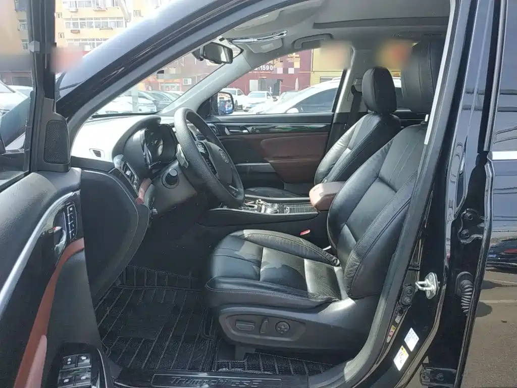 GAC Motor Trumpchi GS8 2018 — фото 11