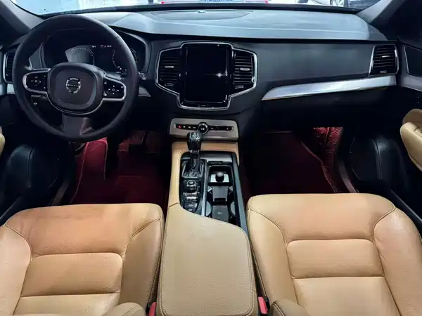 Volvo XC90 2018