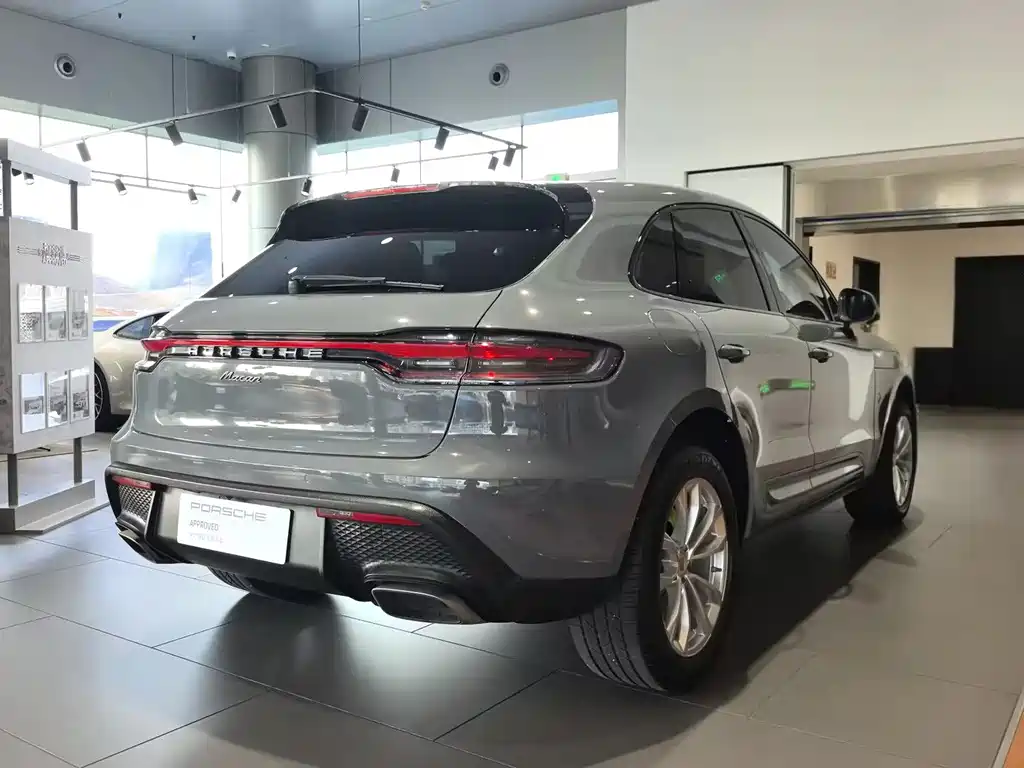 Porsche Macan 2023 — фото 6