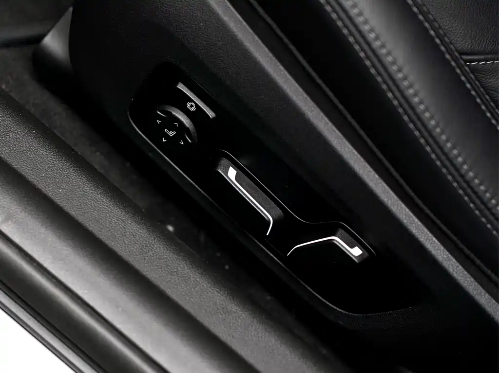 BMW M2 2025 — фото 17