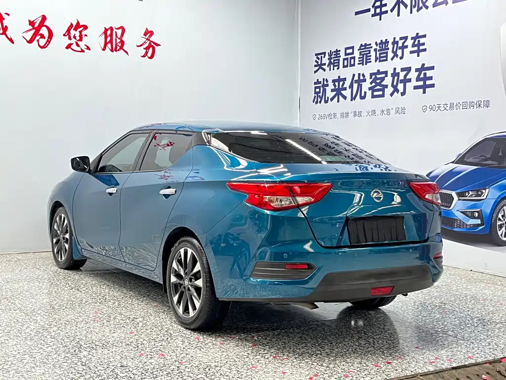 Nissan Bluebird 2017 — фото 15