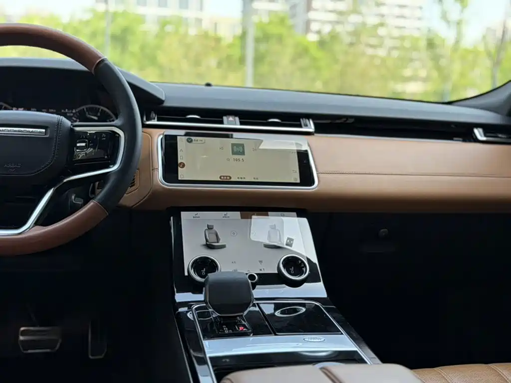 Land Rover Velar 2023 — фото 14