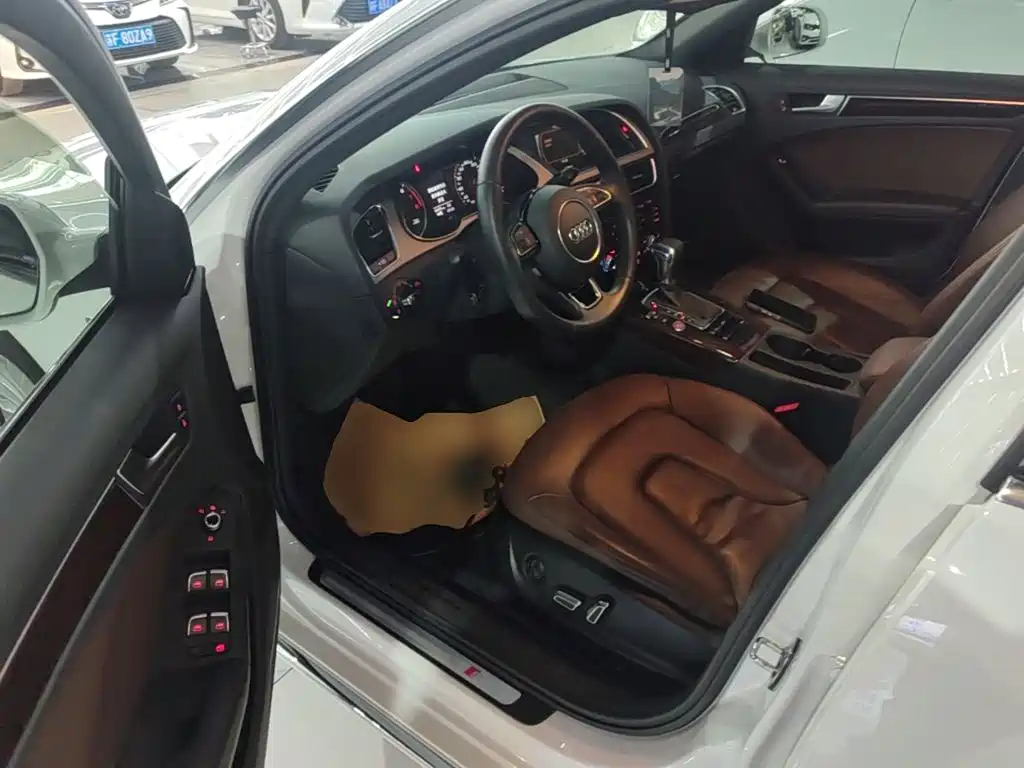 Audi A4L 2016 — фото 16