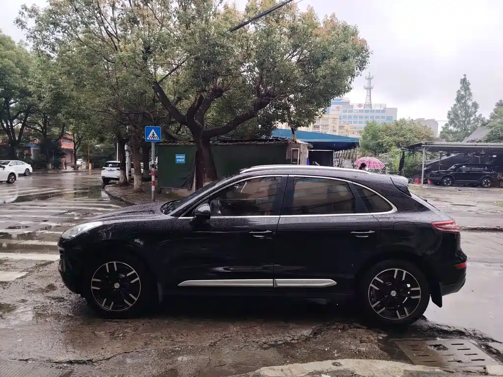 Zotye SR9 2017 — фото 10