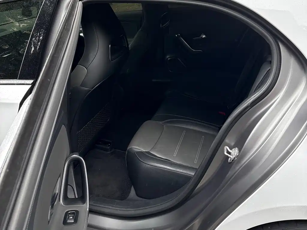 Mercedes-Benz A-Class AMG 2021 — фото 12