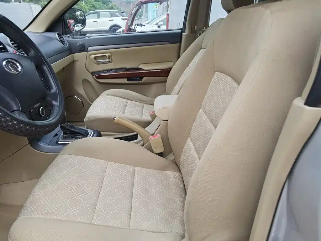 Haval H5 Classic 2012 — фото 16