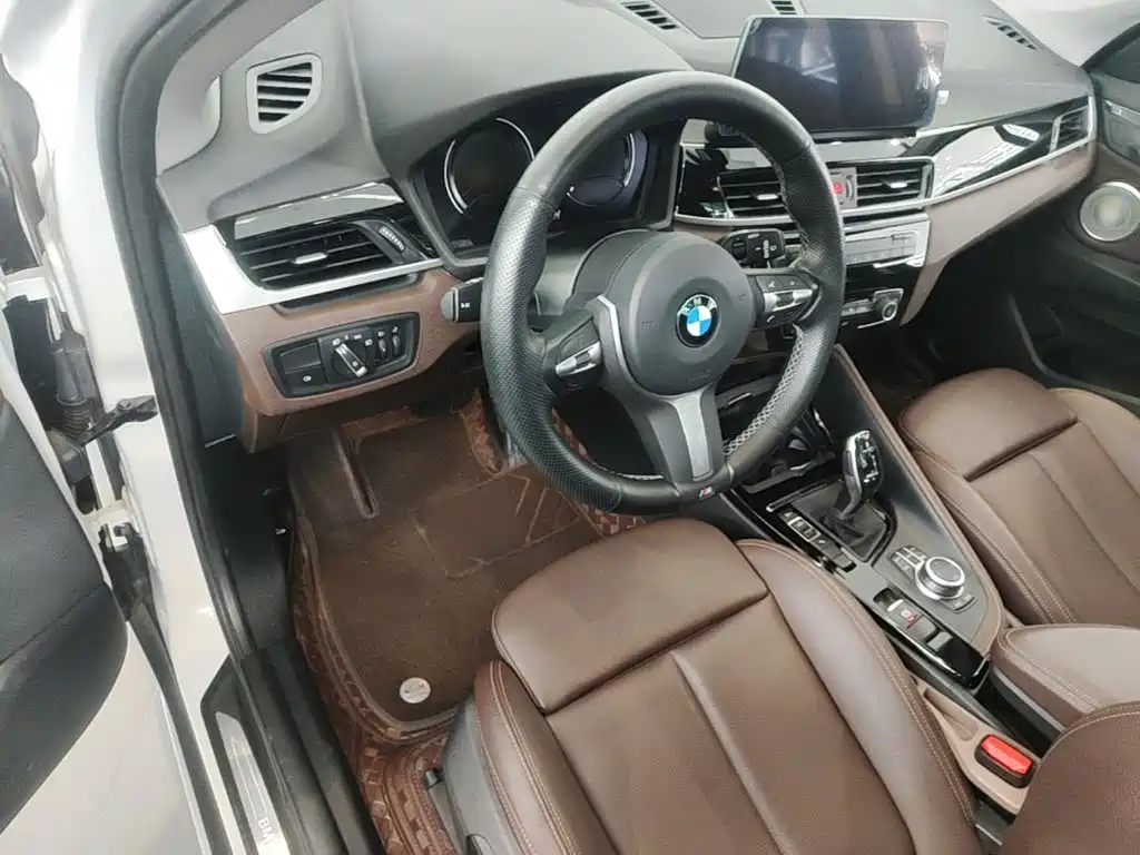 BMW X1 2021 — фото 16