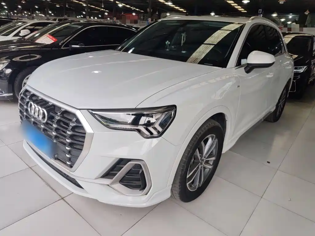 Audi Q3 2021
