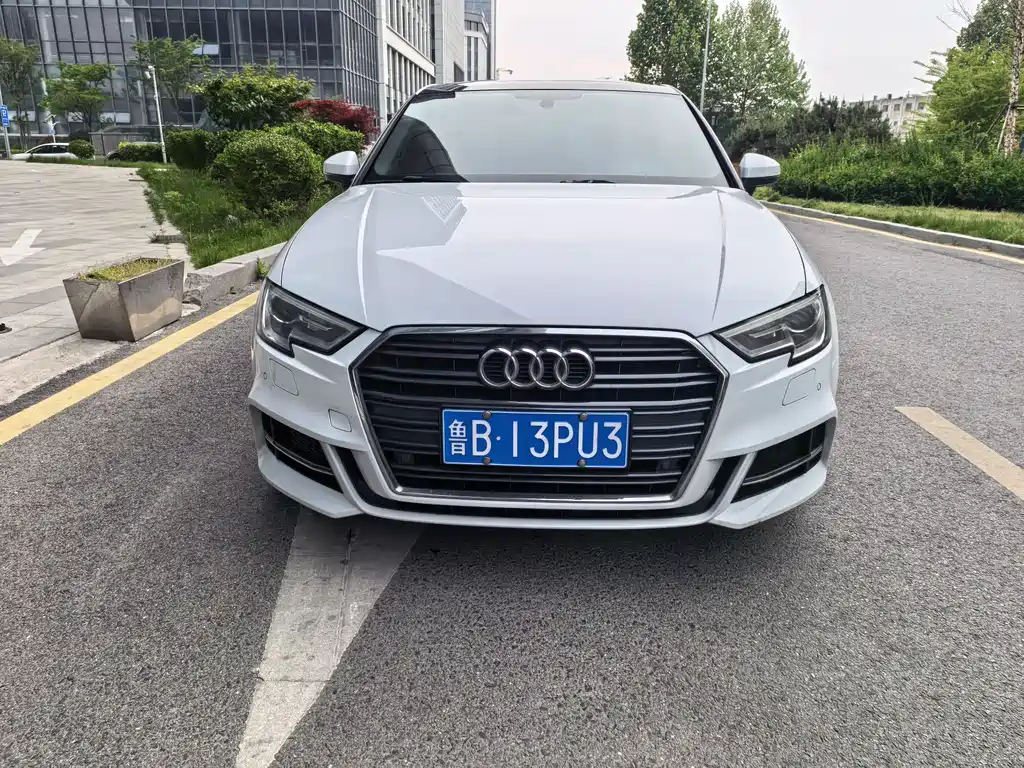 Audi A3 2017 — фото 2