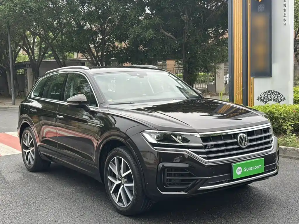 Volkswagen Touareg 2020 — фото 24