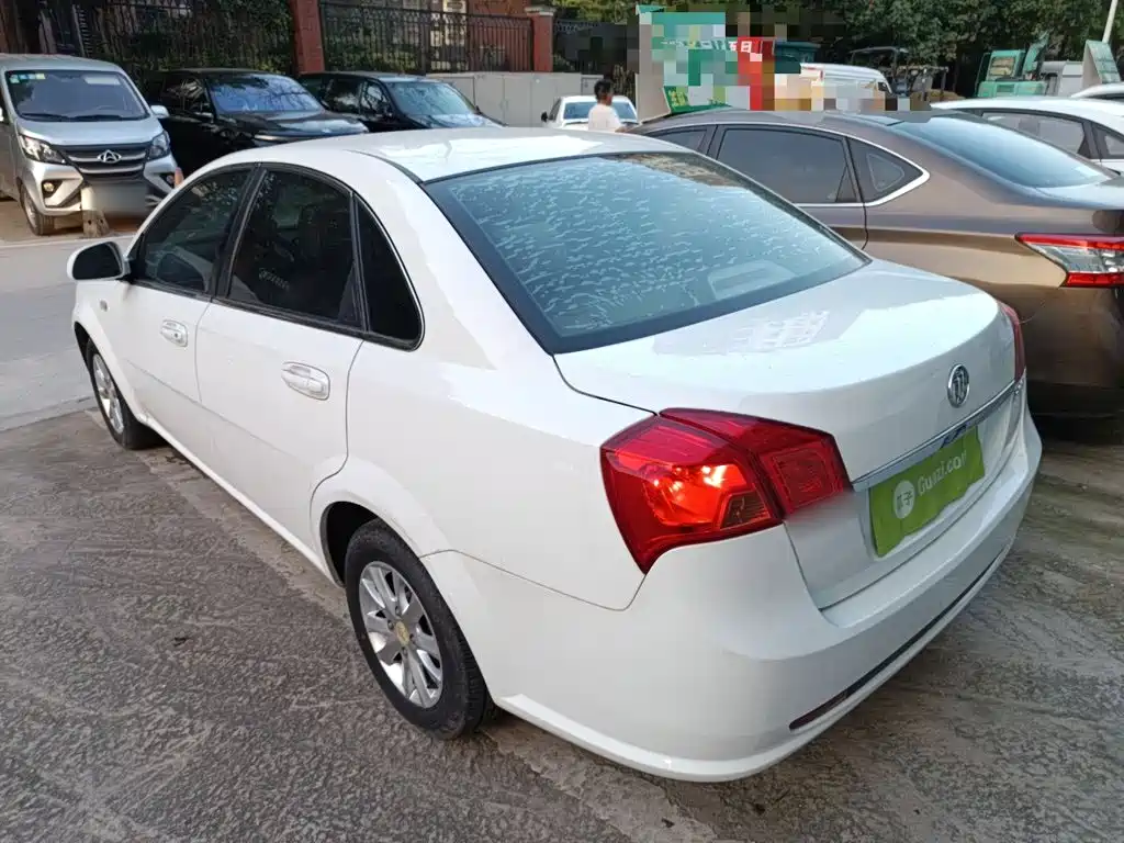 Buick Excelle 2015 — фото 23